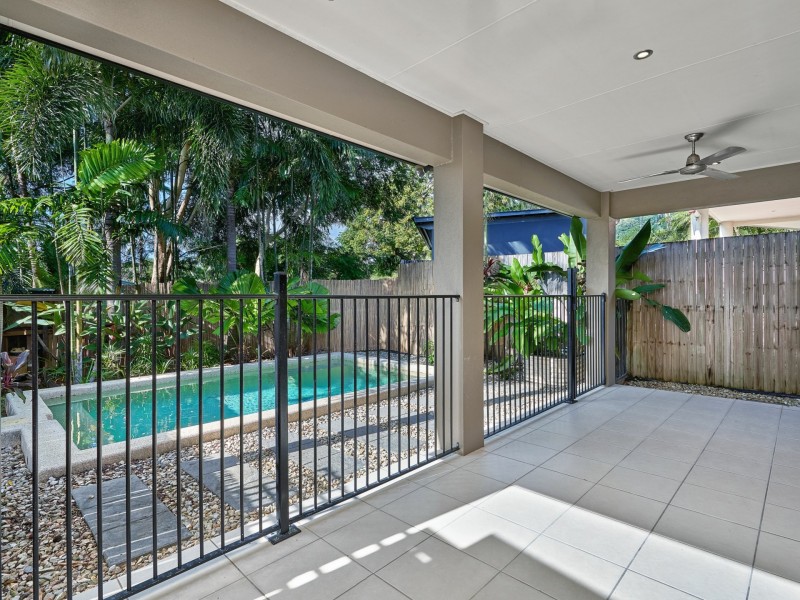 95a Cedar Road, Palm Cove QLD 4879
