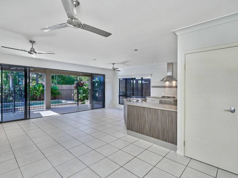 95a Cedar Road, Palm Cove QLD 4879