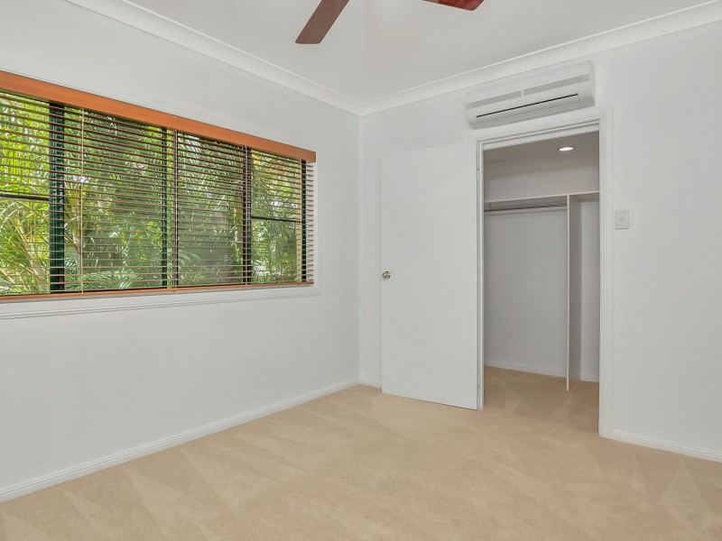 Apartment 1/25 Amphora Street, Palm Cove QLD 4879