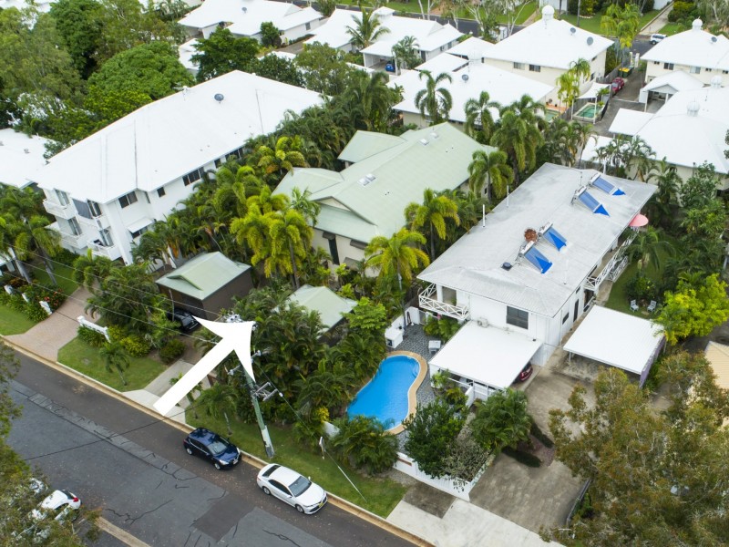 Apartment 1/25 Amphora Street, Palm Cove QLD 4879