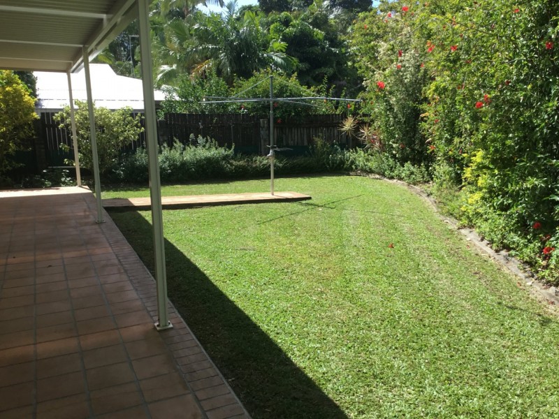 49 Clifton Rd, Clifton Beach QLD 4879