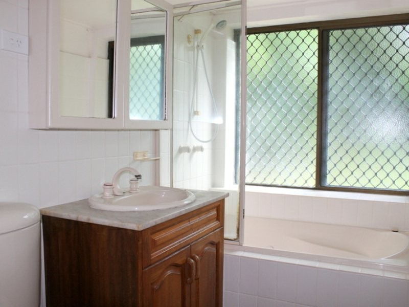 117 Arlington Esplanade, Clifton Beach QLD 4879