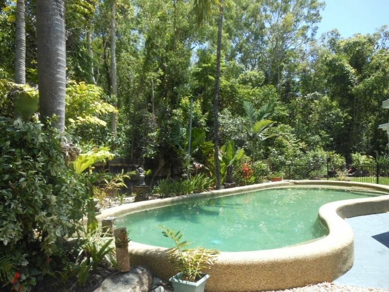 2 Ilse Close, Clifton Beach QLD 4879