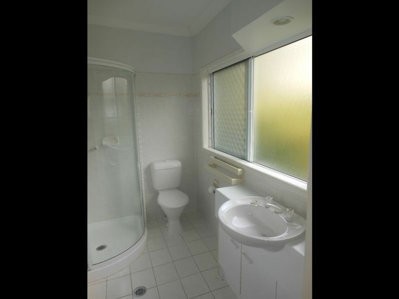 2 Ilse Close, Clifton Beach QLD 4879