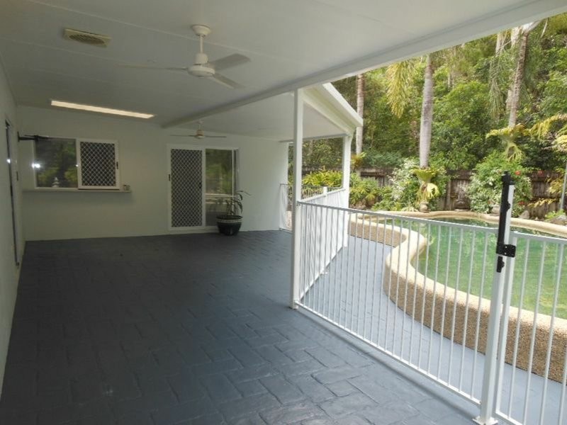 2 Ilse Close, Clifton Beach QLD 4879