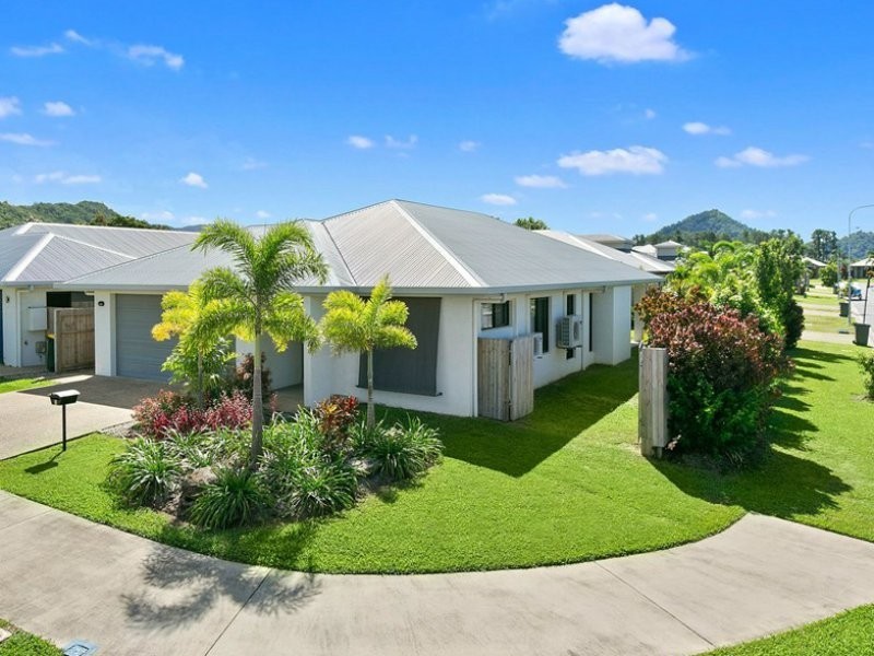 7 Munburra Parade, Trinity Park QLD 4879