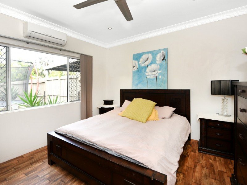 2 Baronia Cresent, Holloways Beach QLD 4878
