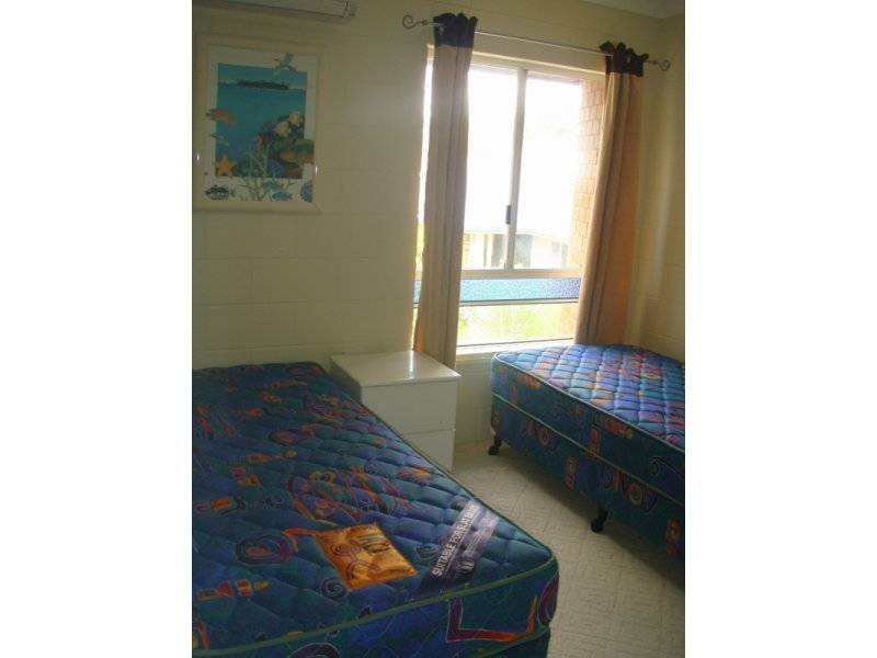 9/79 Arlington Esplanade, Clifton Beach QLD 4879