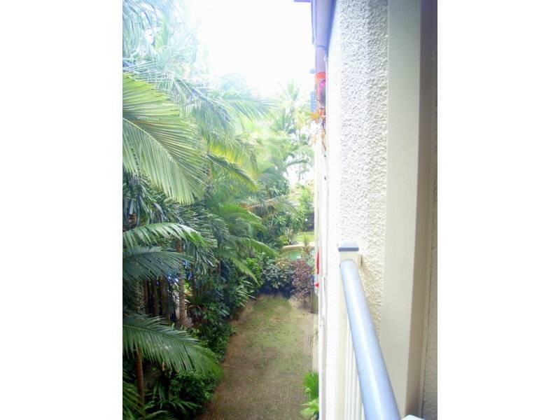 9/79 Arlington Esplanade, Clifton Beach QLD 4879