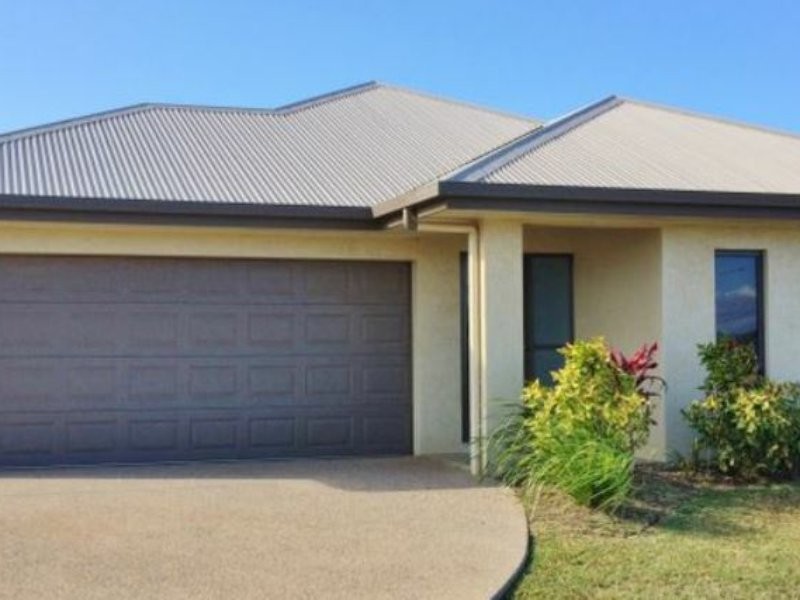 27 Munburra Parade, Trinity Park QLD 4879