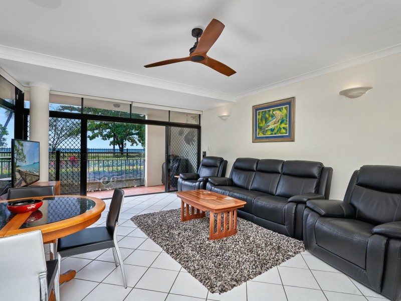 2/51 Sims Esplanade, Yorkeys Knob QLD 4878
