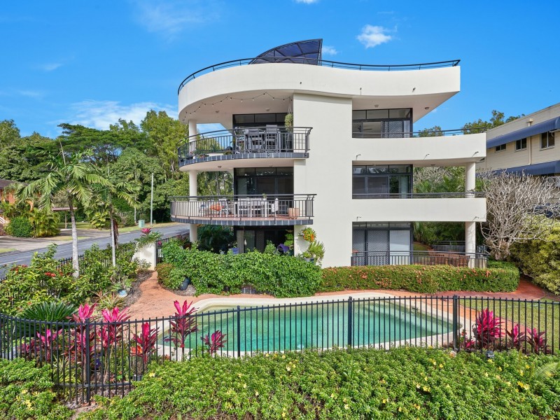 2/51 Sims Esplanade, Yorkeys Knob QLD 4878