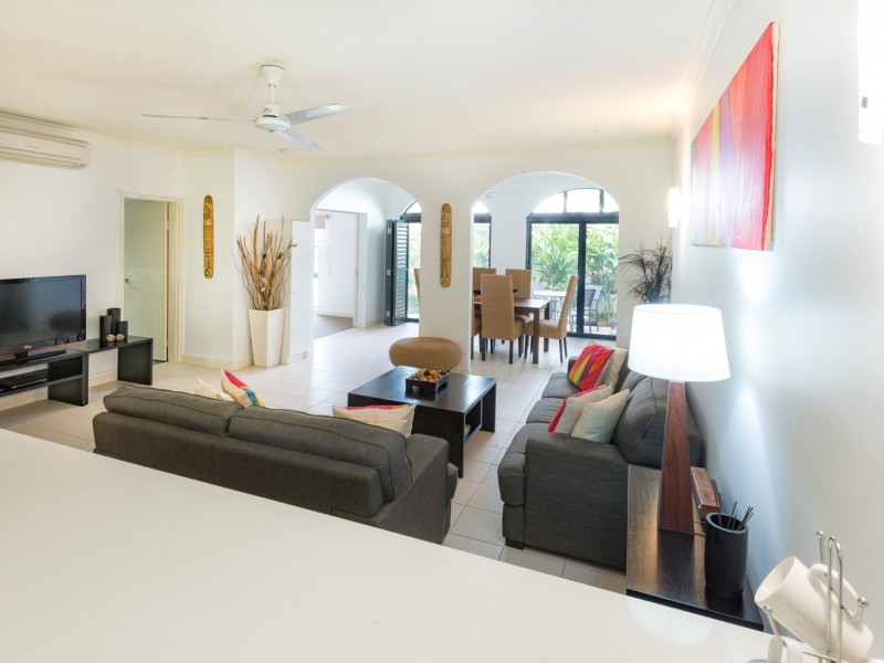 Apartment 14/81-85 Cedar Road, Palm Cove QLD 4879
