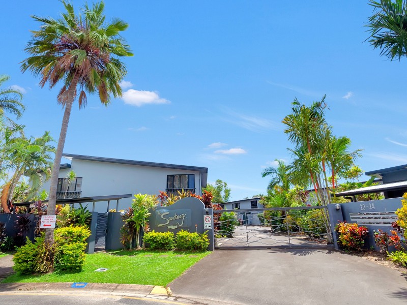 20/22-24 Oyster Court, Trinity Beach QLD 4879