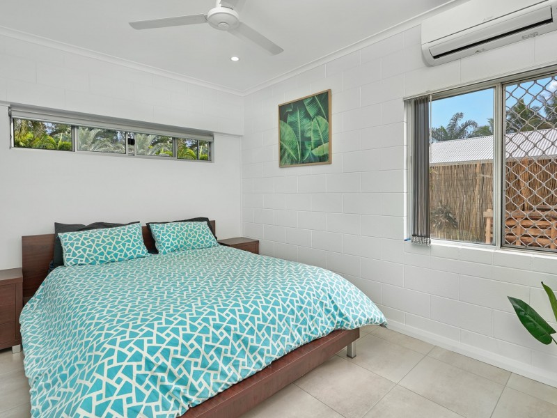 6 Cheviot St, Smithfield QLD 4878