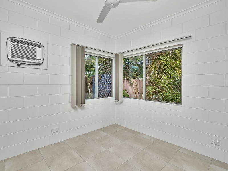 6 Cheviot St, Smithfield QLD 4878