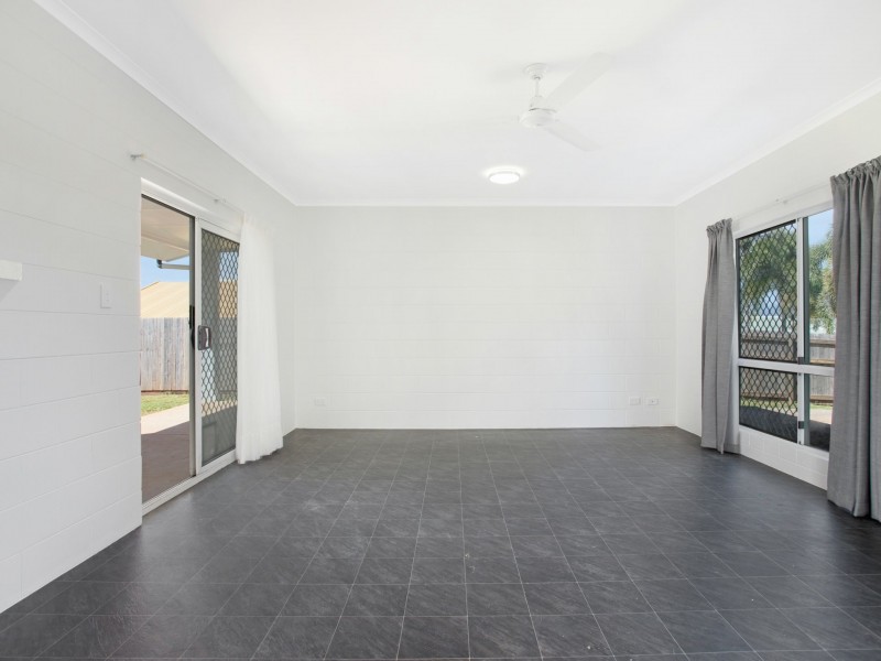 30 Herald St, Bentley Park QLD 4869