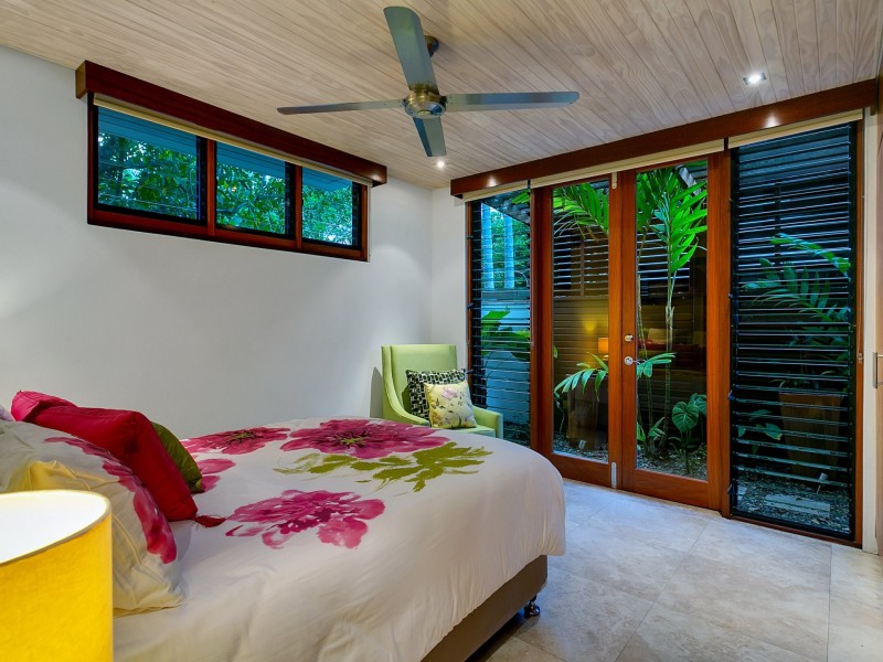 1/61-67 Arlington Esplanade, Clifton Beach QLD 4879