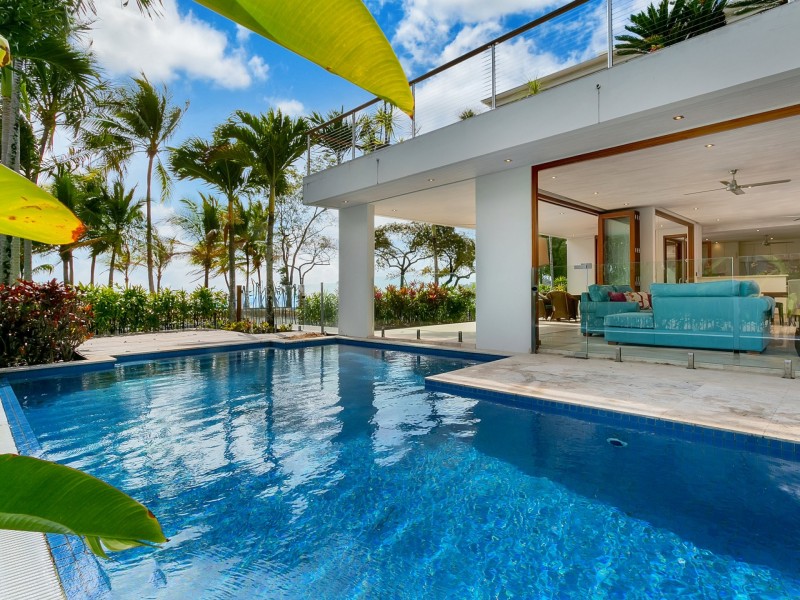 1/61-67 Arlington Esplanade, Clifton Beach QLD 4879