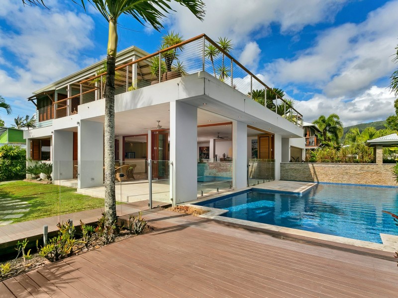1/61-67 Arlington Esplanade, Clifton Beach QLD 4879