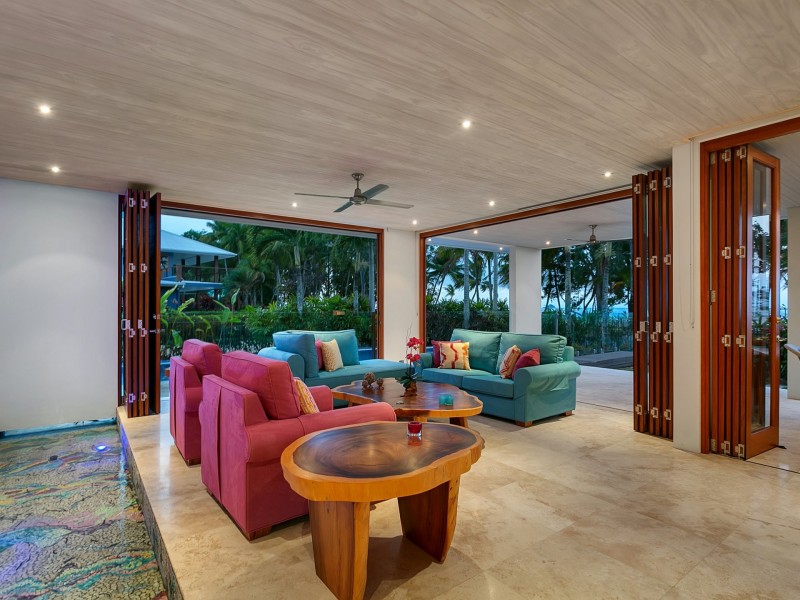 1/61-67 Arlington Esplanade, Clifton Beach QLD 4879