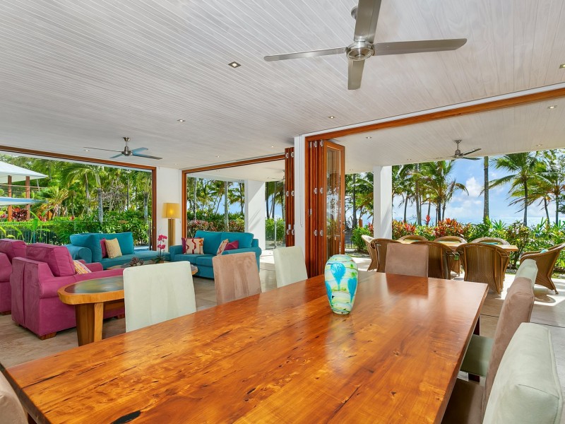 1/61-67 Arlington Esplanade, Clifton Beach QLD 4879