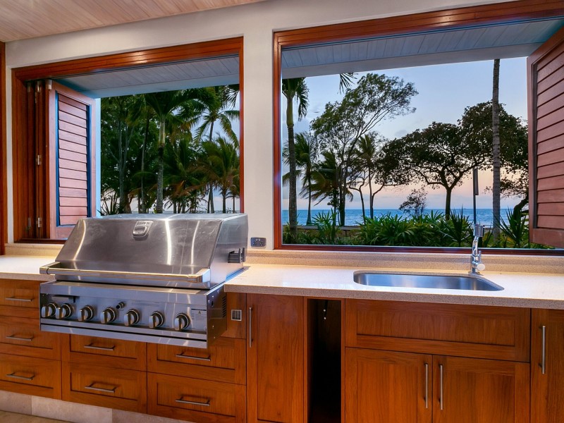 1/61-67 Arlington Esplanade, Clifton Beach QLD 4879