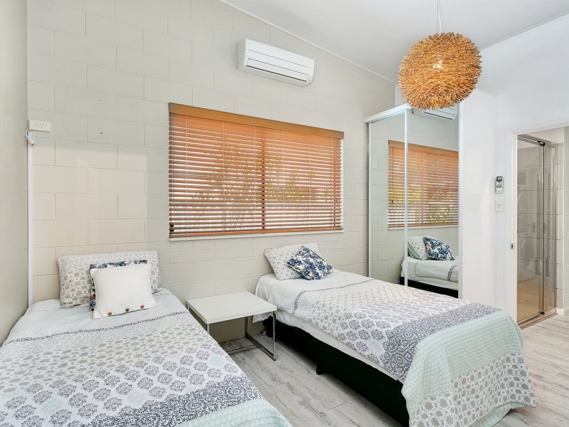 139 Arlington Esplanade, Clifton Beach QLD 4879