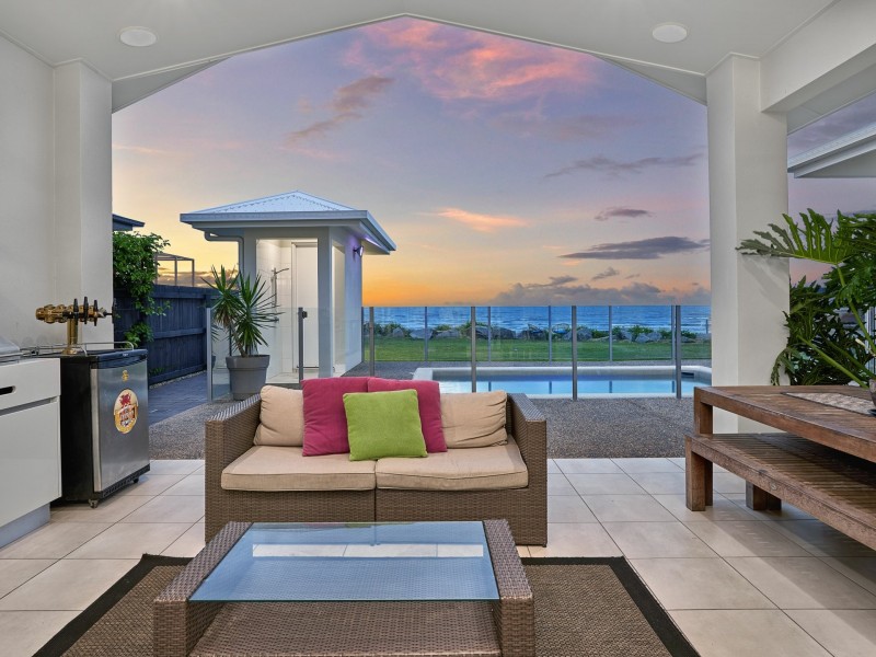 98 Cinderella Street, Machans Beach QLD 4878