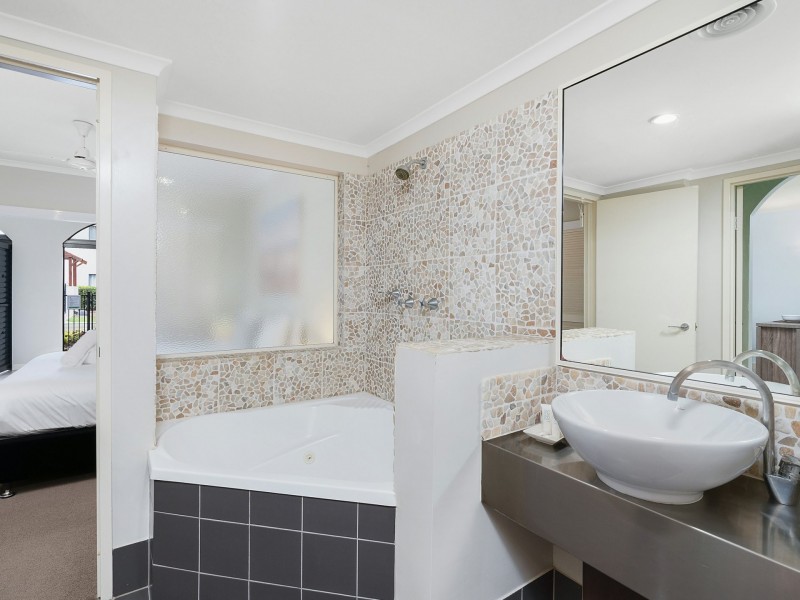 Apartment 22/81-85 Cedar Road, Palm Cove QLD 4879