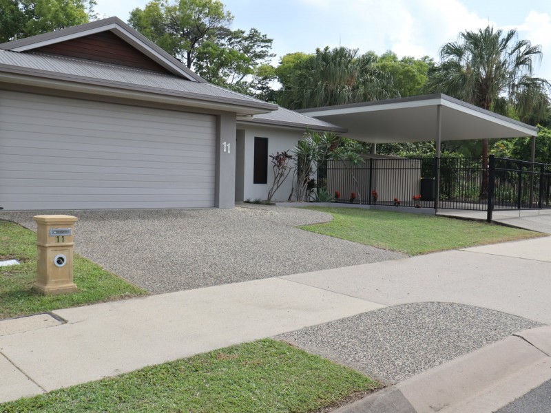 11 Quartzborough Promanade, Trinity Park QLD 4879