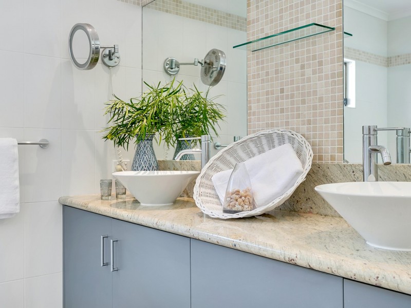 111 O’Shea Esplanade, Machans Beach QLD 4878