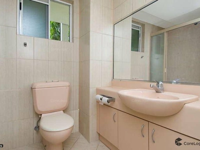 Apartment 102/305-341 Coral Coast Drive, Palm Cove QLD 4879