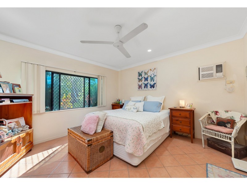 7 Tribulation Close, Kewarra Beach QLD 4879