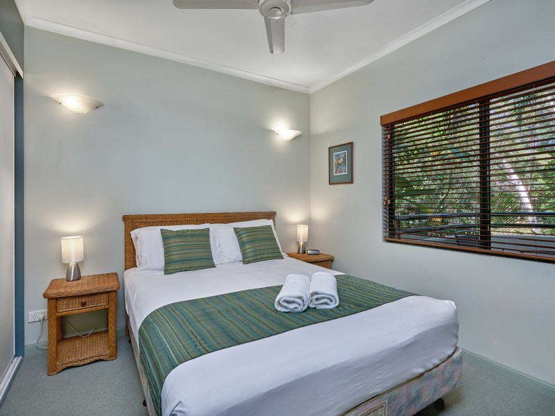 4/101-105 Wattle Street, Yorkeys Knob QLD 4878