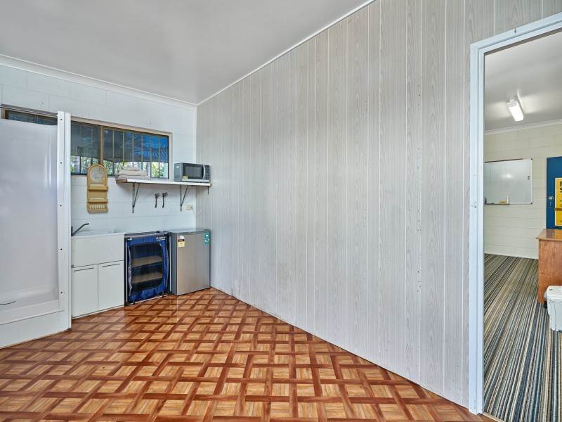 8/471 Varley Street, Yorkeys Knob QLD 4878