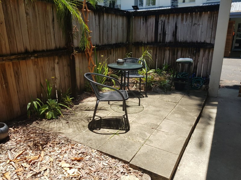 2/21 Bouganvillea Street, Holloways Beach QLD 4878