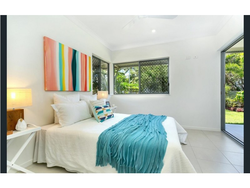 2/43-45 Sims Esplanade, Yorkeys Knob QLD 4878