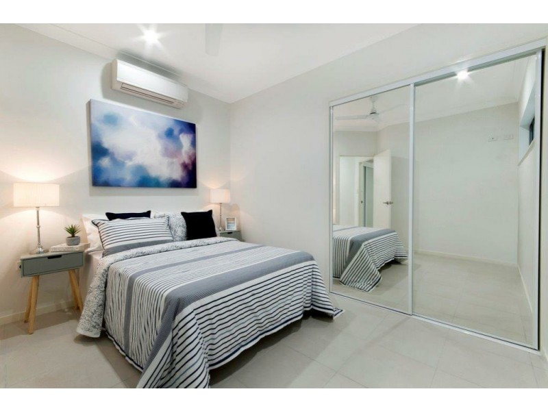 2/43-45 Sims Esplanade, Yorkeys Knob QLD 4878