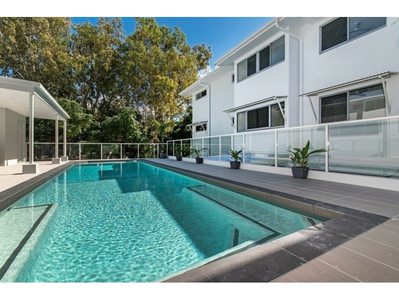 2/43-45 Sims Esplanade, Yorkeys Knob QLD 4878