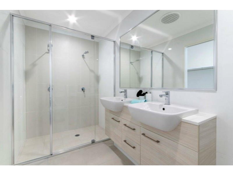 5/43-45 Sims Esplanade, Yorkeys Knob QLD 4878