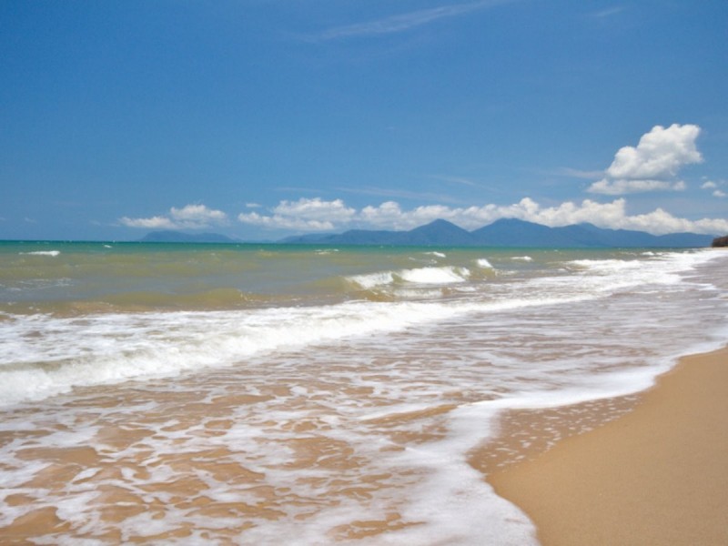 43-45 Sims Esplanade, Yorkeys Knob QLD 4878