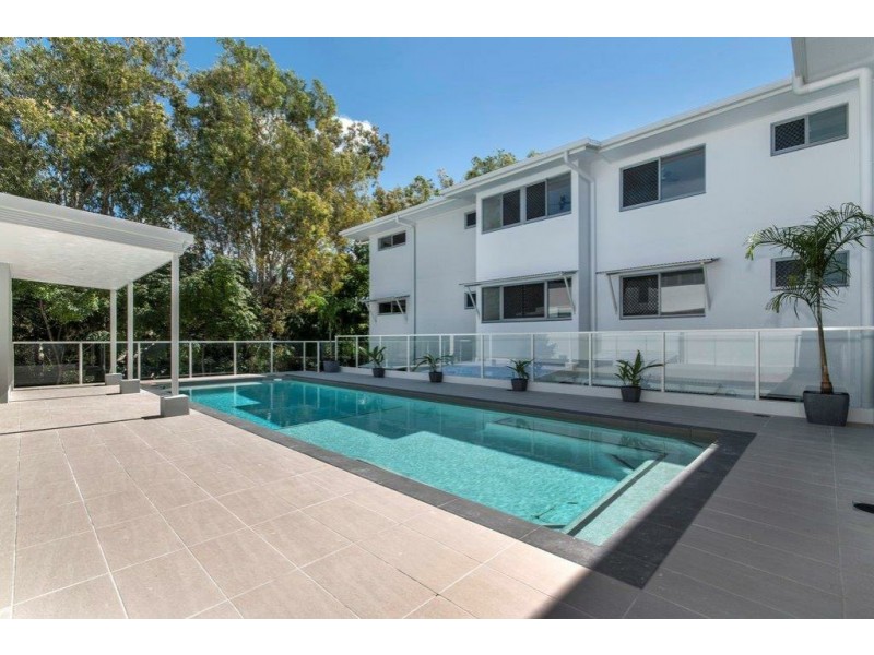 2/43-45 Sims Esplanade, Yorkeys Knob QLD 4878