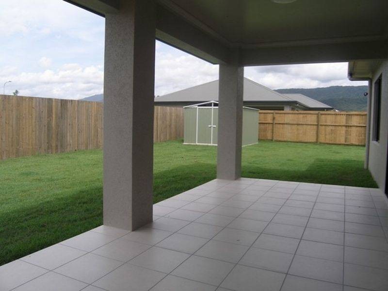 10 Liontown Way, Trinity Park QLD 4879