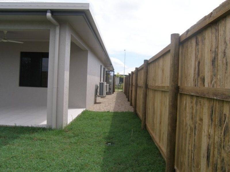 10 Liontown Way, Trinity Park QLD 4879