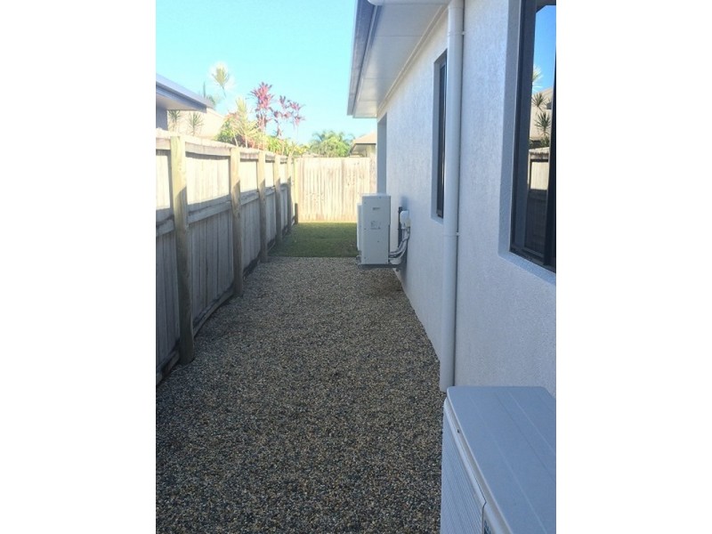 10 Liontown Way, Trinity Park QLD 4879