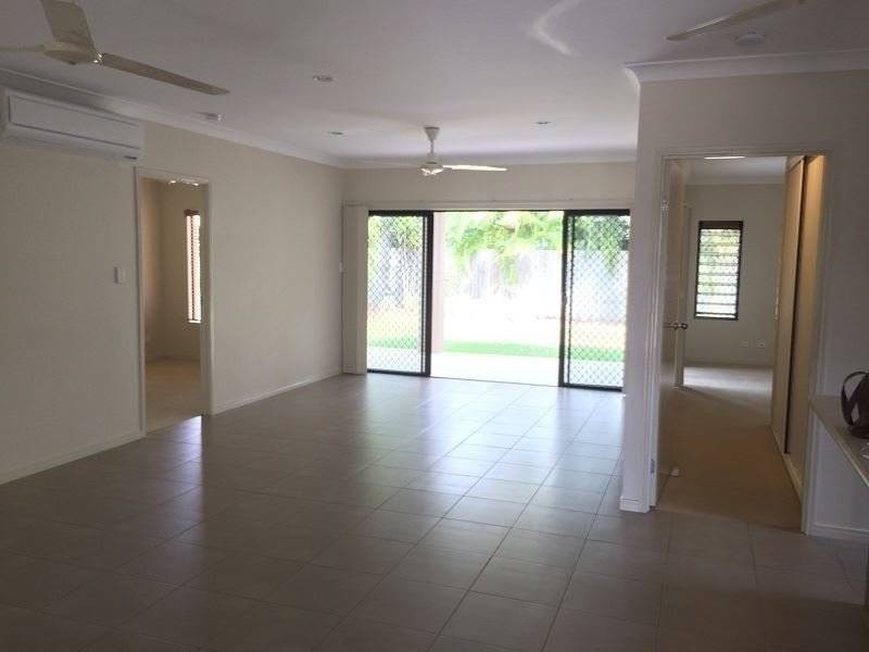 14 Totley Chase, Trinity Park QLD 4879