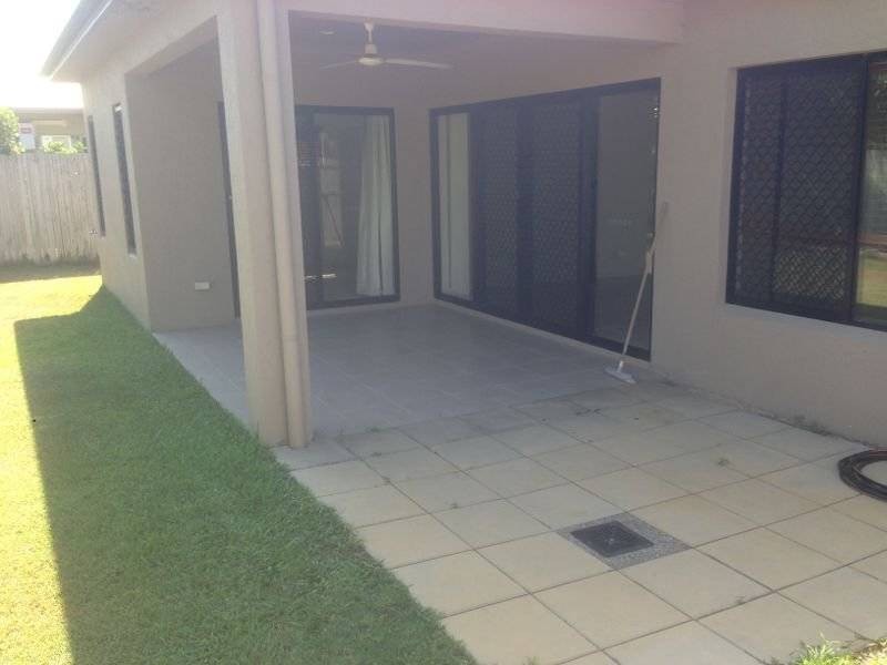 14 Totley Chase, Trinity Park QLD 4879