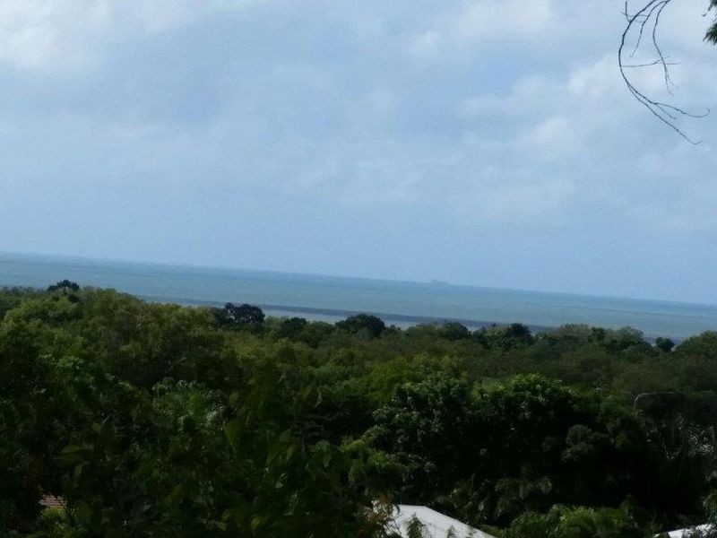 38 Savannah Street, Palm Cove QLD 4879