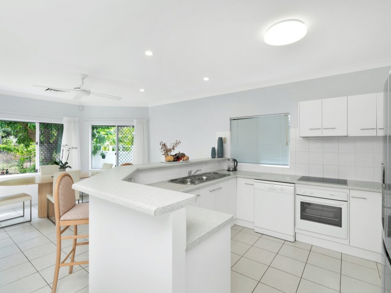 34 Parkinson Ave, Kewarra Beach QLD 4879